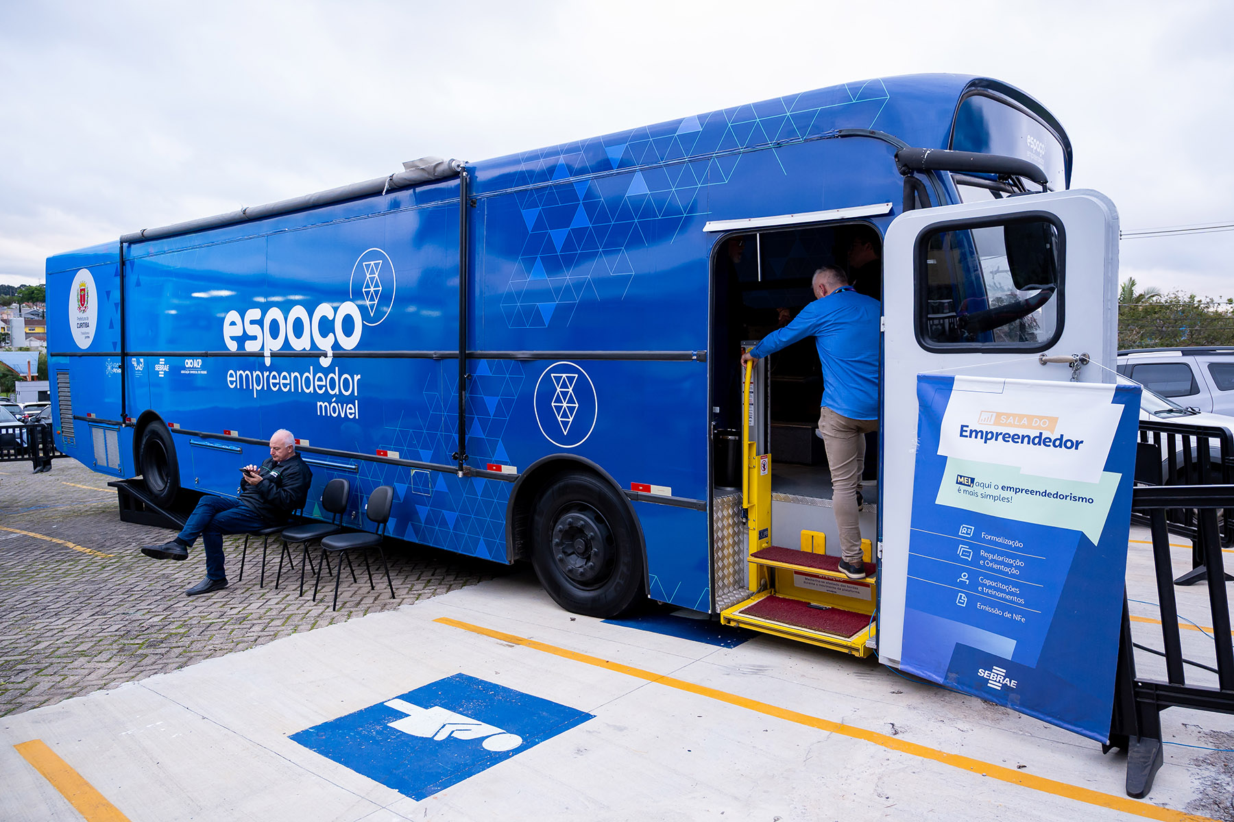 Feira do Empreendedor 2026 - CURITIBA 14 | Sebrae/PR | 11 1 Sebrae/PR | Feira do Empreendedor 2026 - CURITIBA |